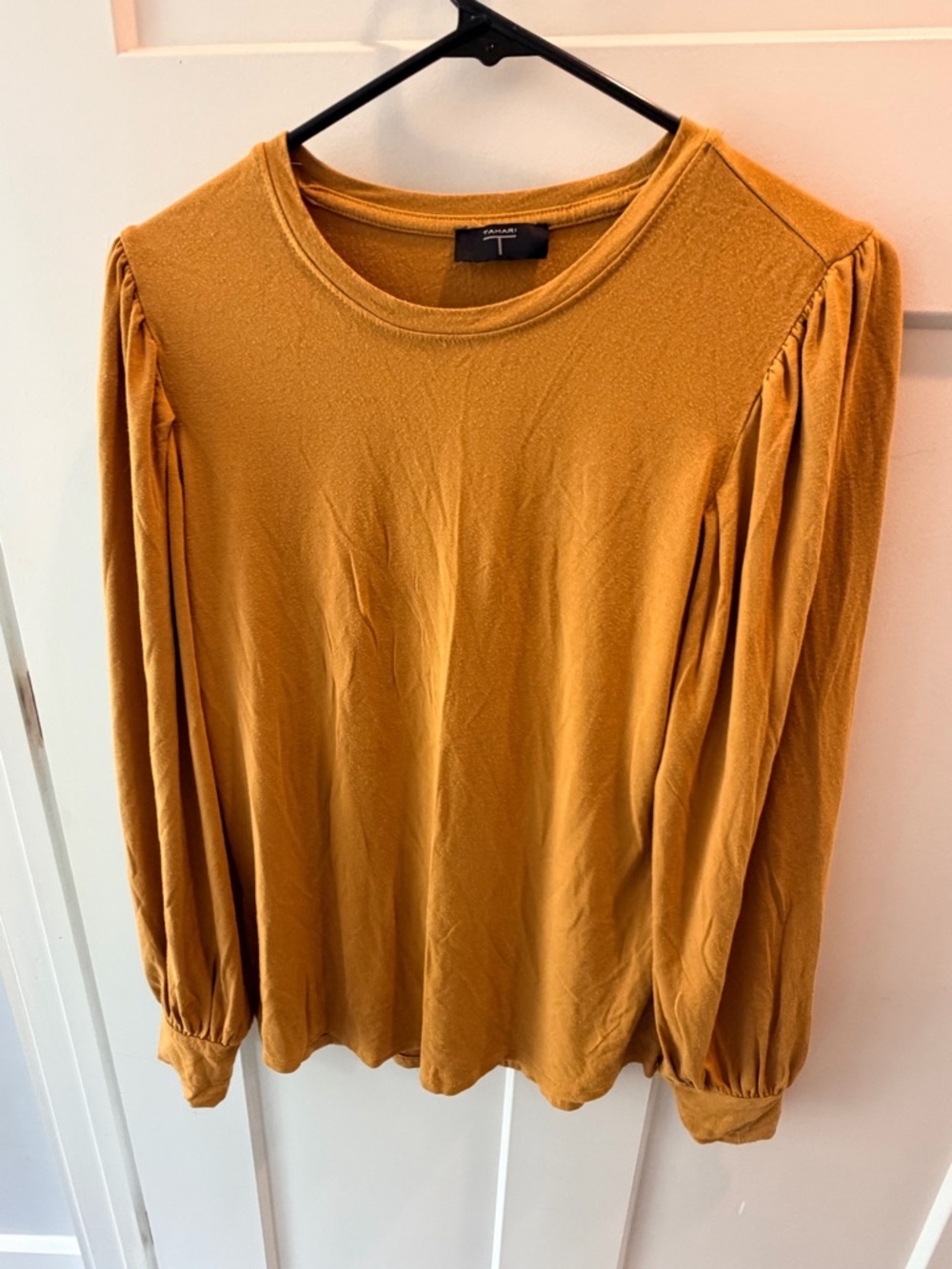 Tahari Top M Mustard Puff Sleeve Blouse Soft Stretch Long Sleeve Knit